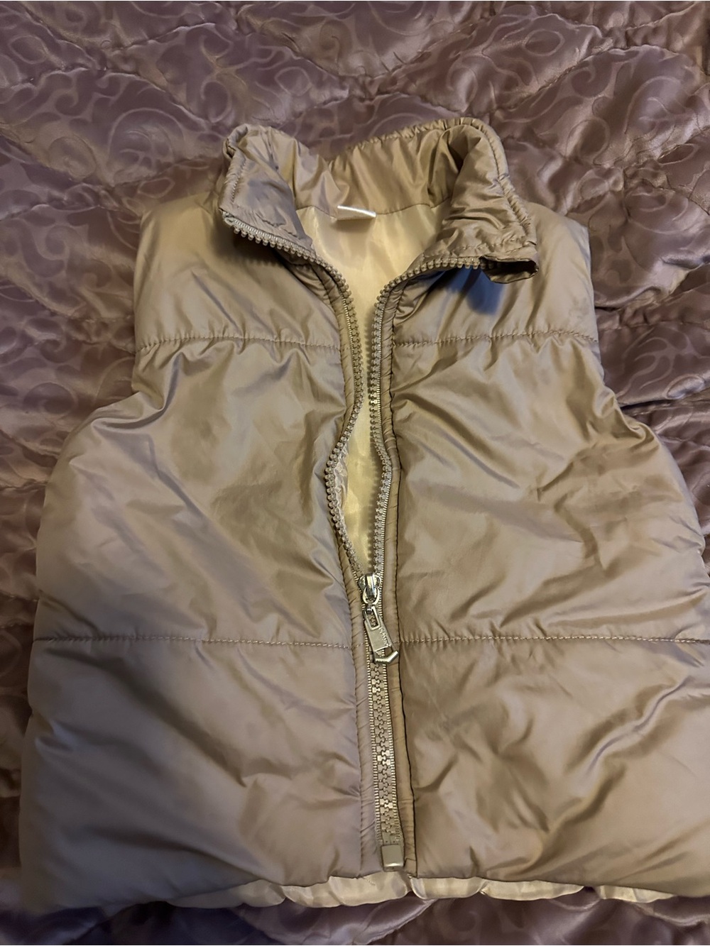 SHEIN Quilted Puffer Vest in Beige (12-18 months) Unisex